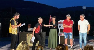 Gli Scavalcamontagne nell’Astigiano: teatro musicale tra colline e borghi