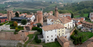 Arte e stelle al Castello di Moasca: dal 4 al 6 luglio l’anteprima di "Terrazza Monferrato" con Art Site Fest