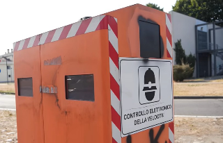 Autovelox nascosto: vigilante accumula 28mila euro di multe