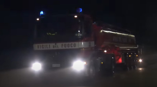 Asti - Auto si ribalta nella notte davanti alla questura