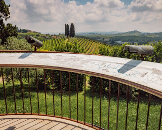 La Chiarlo Experience: il vino diventa ecosistema culturale tra arte, territorio e ospitalità