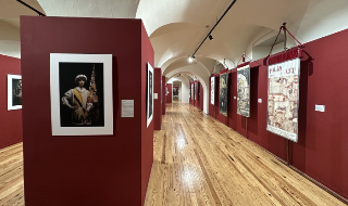 “Volti e Colori del Palio di Asti”: 750 anni di storia in mostra tra arte e tradizione